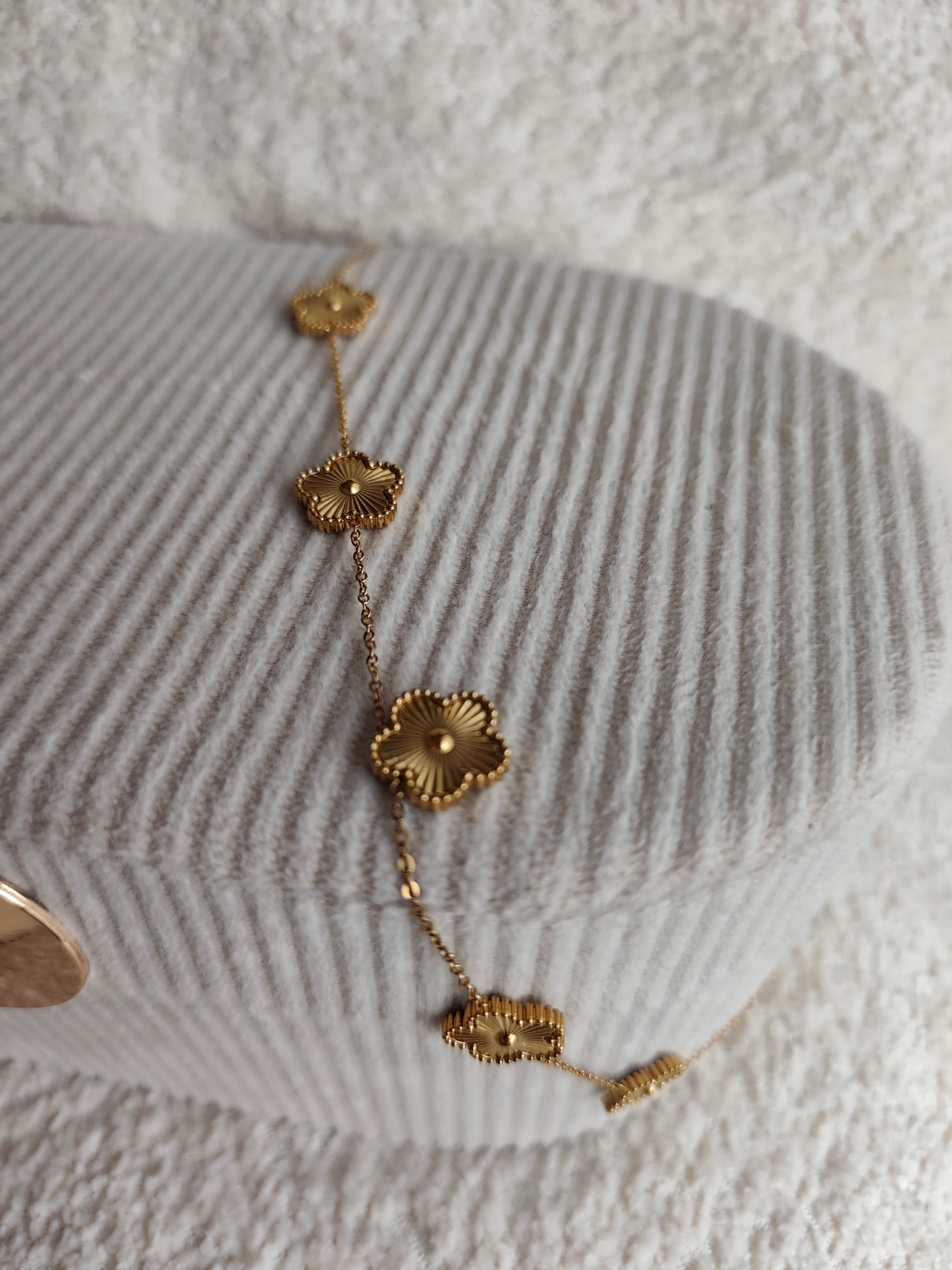 Collier Flora